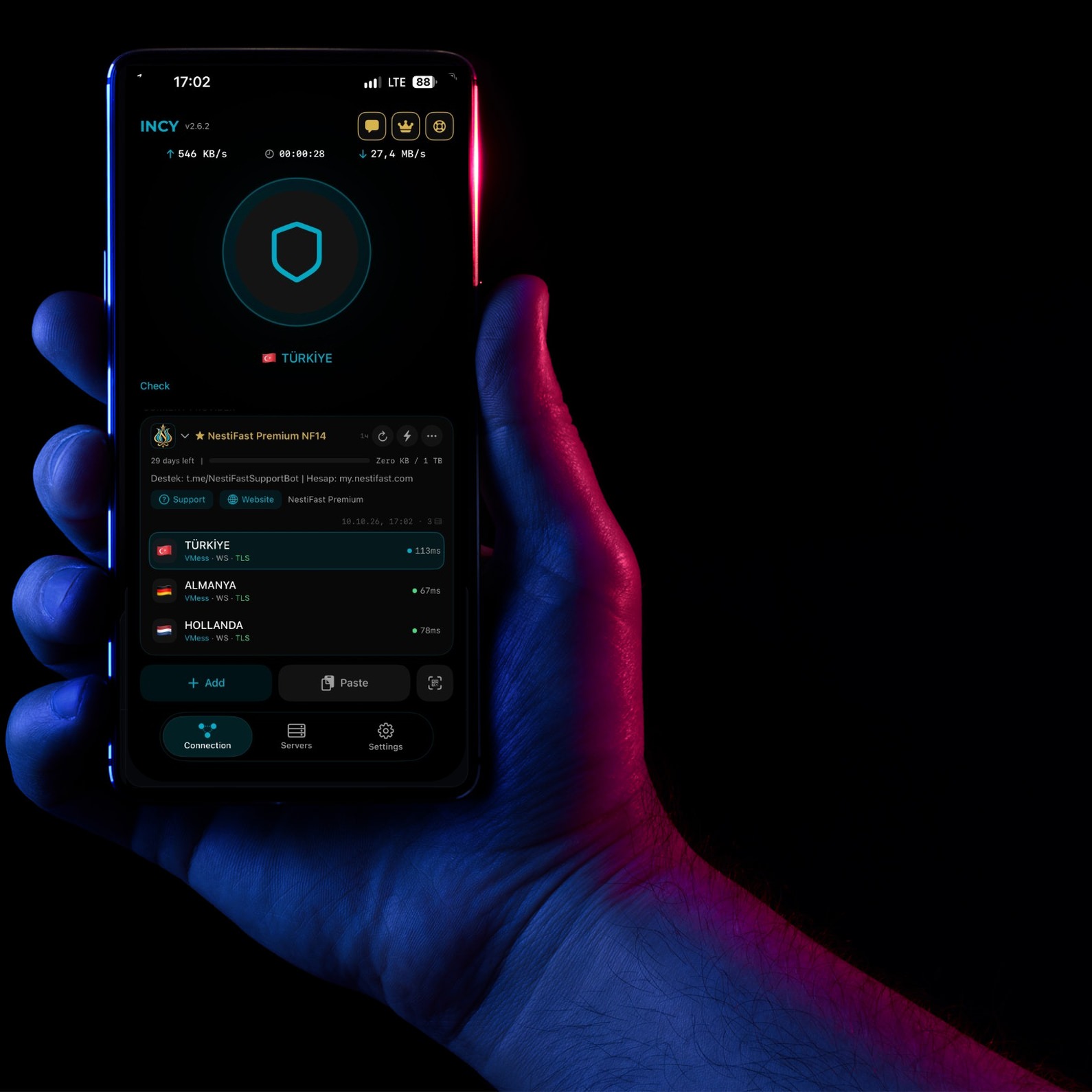 Телефон в руке с экраном NestiFast Premium